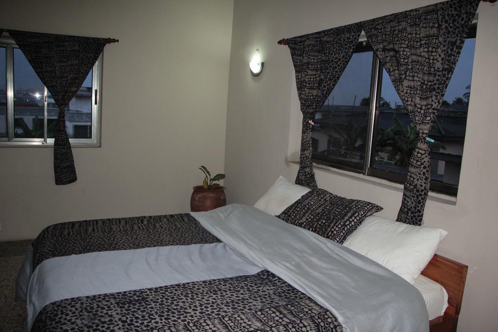 The Sleepy Hippo Hotel Accra Exterior photo