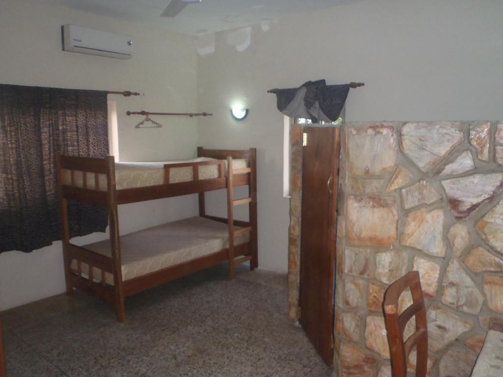 The Sleepy Hippo Hotel Accra Exterior photo
