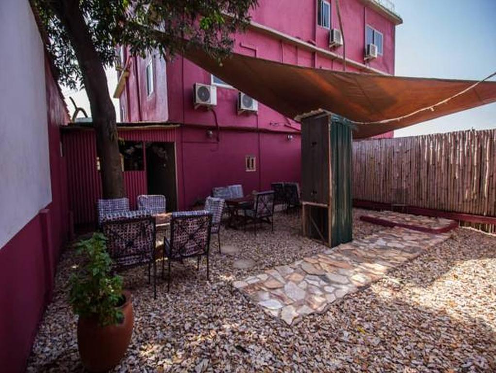The Sleepy Hippo Hotel Accra Exterior photo